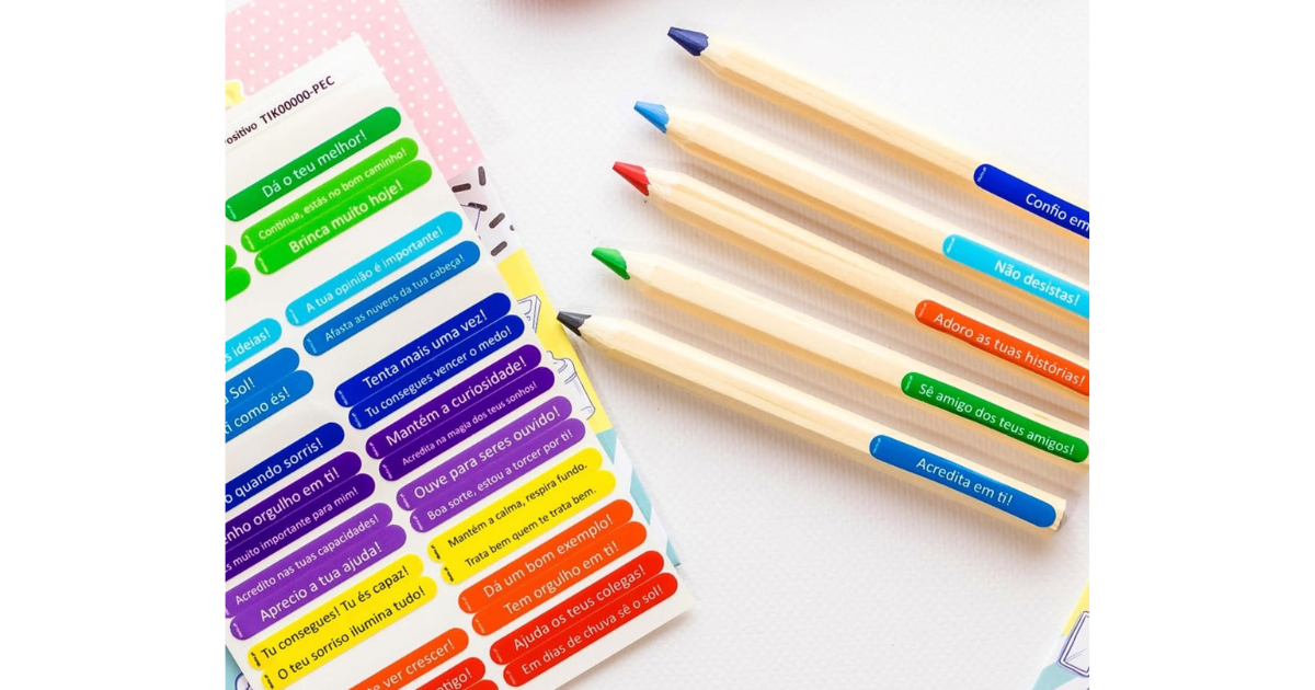 Autocolantes de reforço positivo com mensagens para material escolar